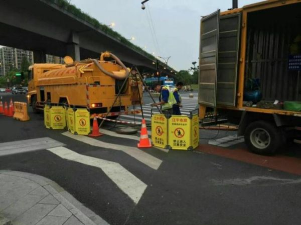 大新路疏通厕所电话（高新区通厕所电话）